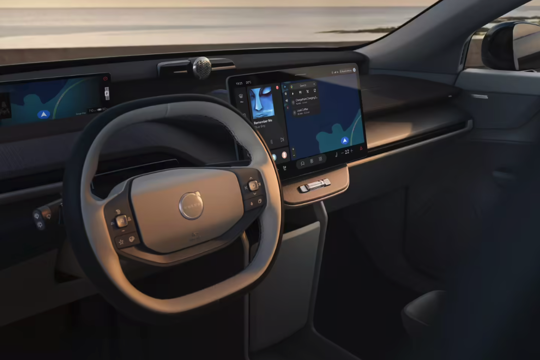 沃尔沃全新纯电SUV EX60全球发布 续航644km 接入特斯拉超充网络